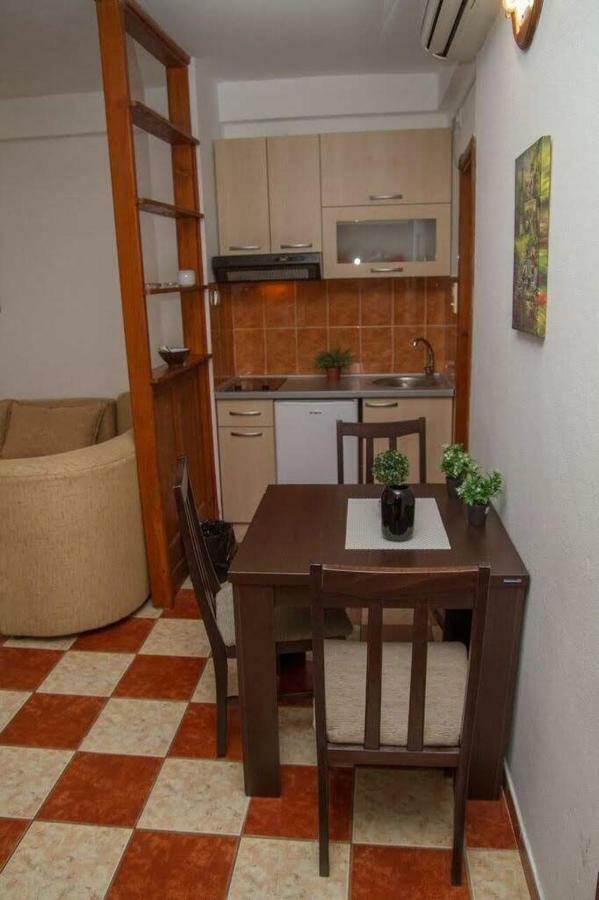 Apartmani Skver Sanja Herceg Novi Extérieur photo