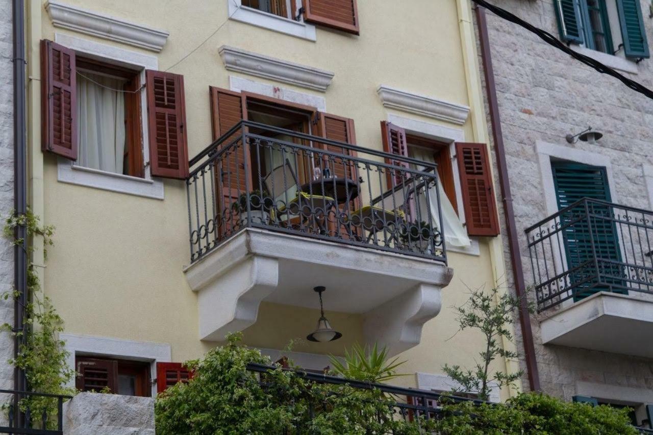 Apartmani Skver Sanja Herceg Novi Extérieur photo